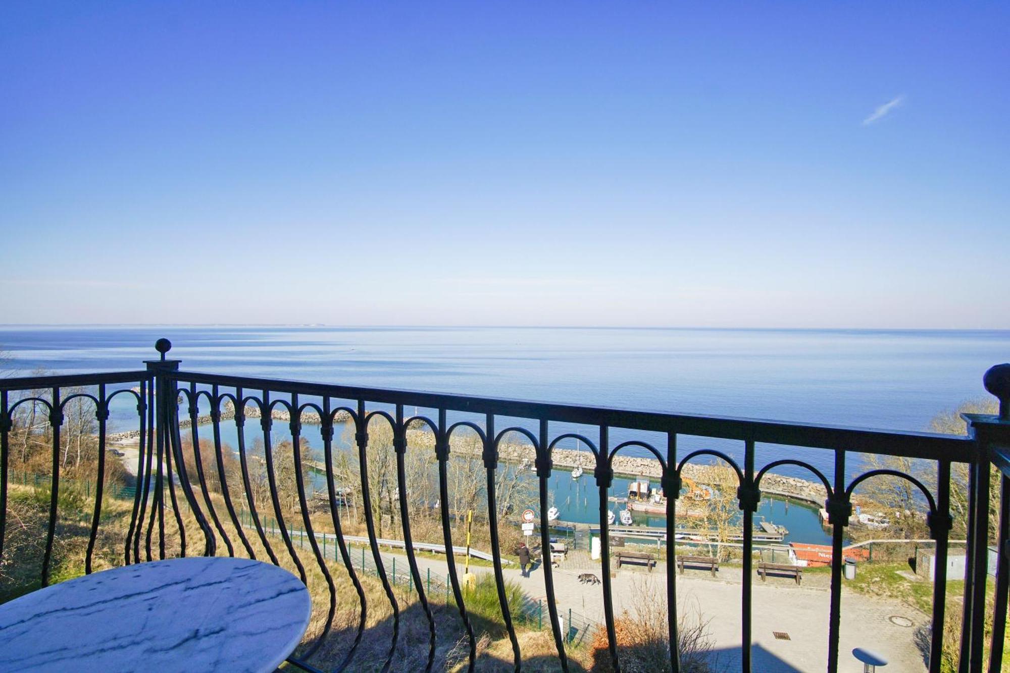 Ferienwohnung Mit Traumhaftem Meerblick - Haus Am Meer Fewo 10 Lohme Extérieur photo
